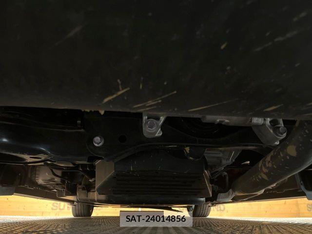 Toyota Crown Crossover 2023-07 8244892-18