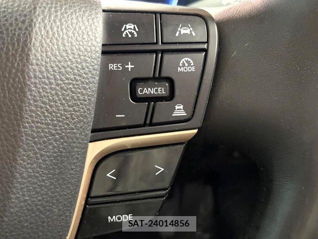 Toyota Crown Crossover 2023-07 8244892-6