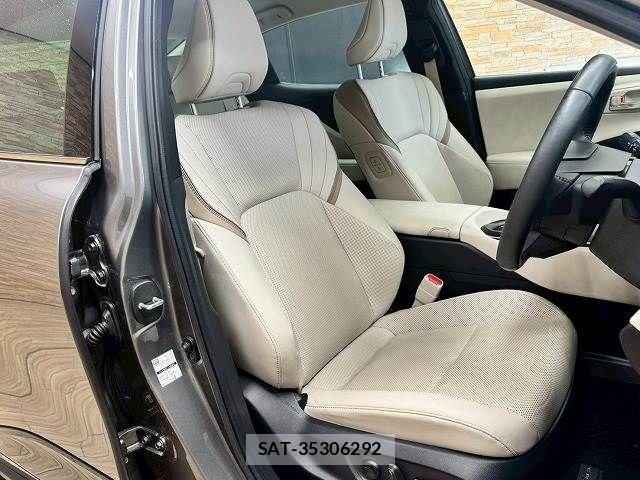 Toyota Crown Crossover 2023-08 8244894-4