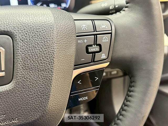 Toyota Crown Crossover 2023-08 8244894-6