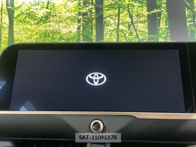 Toyota Crown Crossover 2023-11 8244898-2