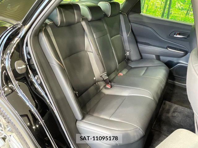 Toyota Crown Crossover 2023-11 8244898-8
