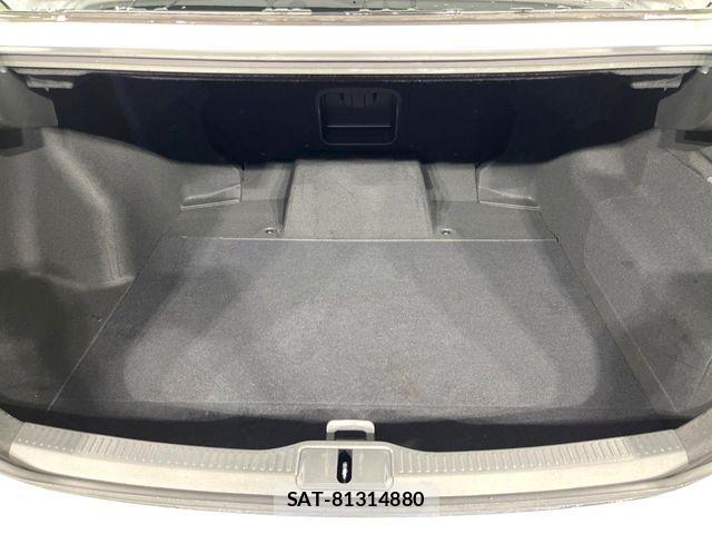 Toyota Crown Crossover 2023-09 8244891-10
