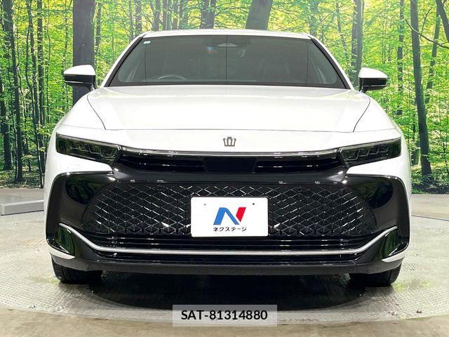 Toyota Crown Crossover 2023-09 8244891-13