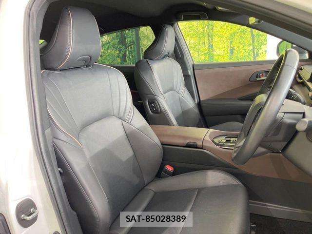 Toyota Crown Crossover 2023-01 8244895-7