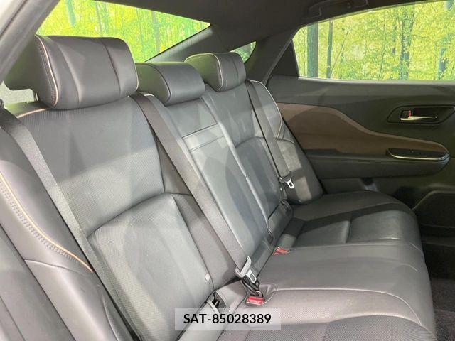 Toyota Crown Crossover 2023-01 8244895-8