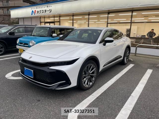 Toyota Crown Crossover 2023-10 8313855-1