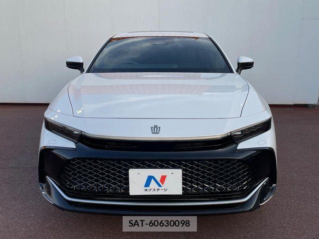 Toyota Crown Crossover 2023-01 8313839-12