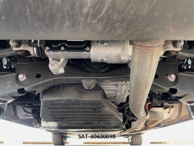 Toyota Crown Crossover 2023-01 8313839-17