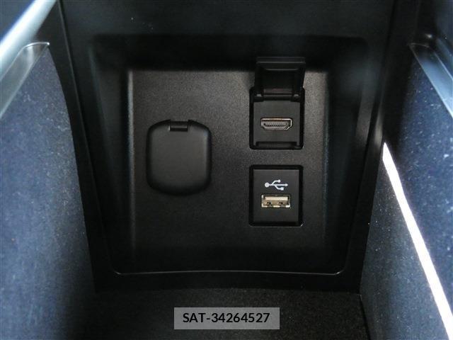 Toyota Crown Crossover 2023-10 8313840-12