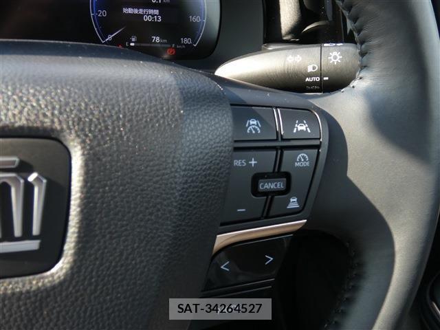 Toyota Crown Crossover 2023-10 8313840-16