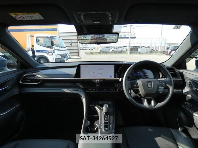 Toyota Crown Crossover 2023-10 8313840-1