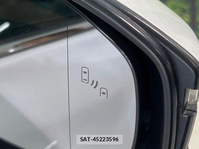 Toyota Crown Crossover 2023-01 8313838-6