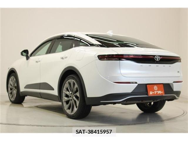 Toyota Crown Crossover 2023-03 8313856-9