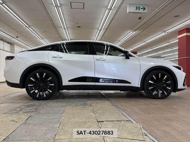 Toyota Crown Crossover 2023-01 8313842-14