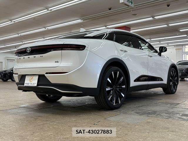Toyota Crown Crossover 2023-01 8313842-16