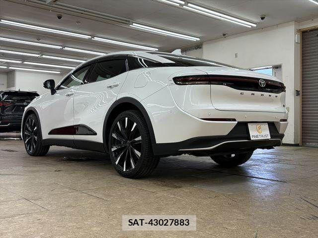 Toyota Crown Crossover 2023-01 8313842-17