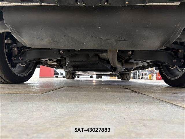 Toyota Crown Crossover 2023-01 8313842-28