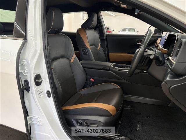 Toyota Crown Crossover 2023-01 8313842-6