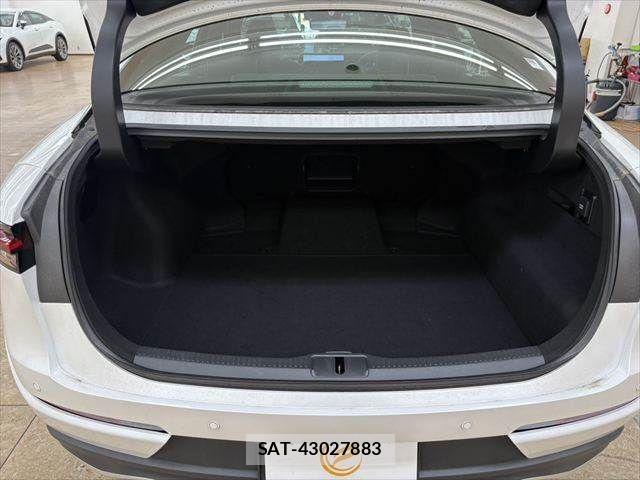 Toyota Crown Crossover 2023-01 8313842-8