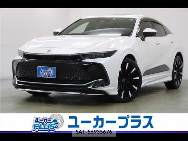 Toyota Crown Crossover 2023-01 8313837-0