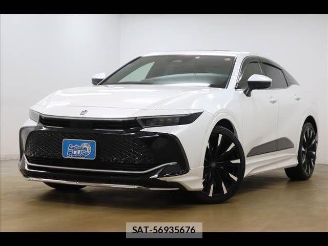 Toyota Crown Crossover 2023-01 8313837-16