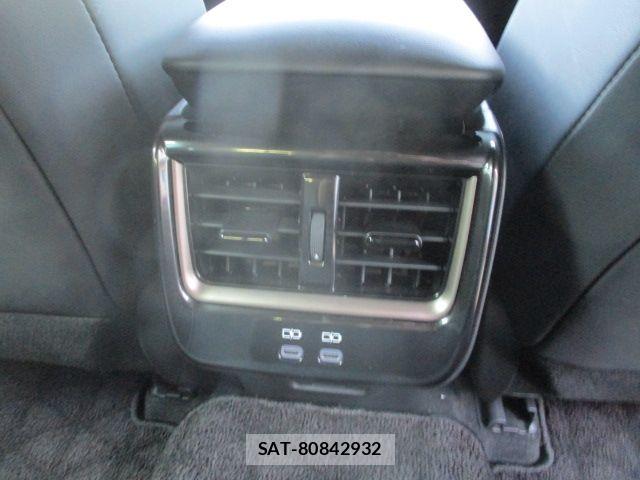 Toyota Crown Crossover 2025-08 8313836-10