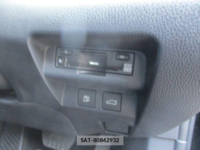 Toyota Crown Crossover 2025-08 8313836-18