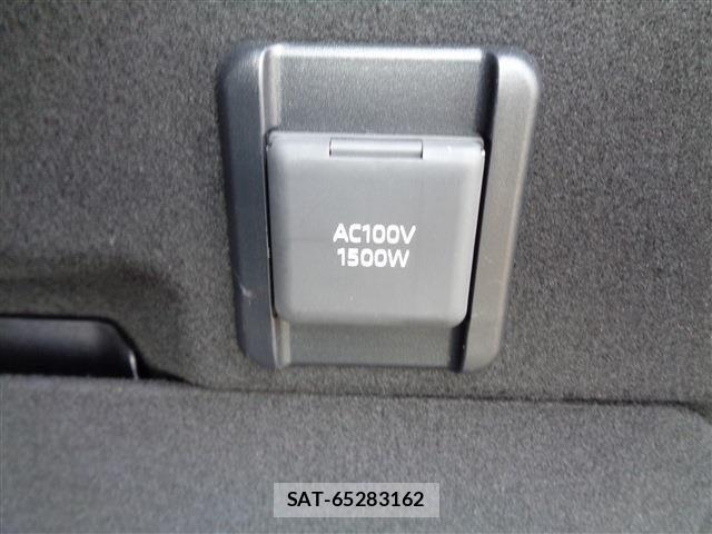 Toyota Crown Crossover 2023-10 8313841-16
