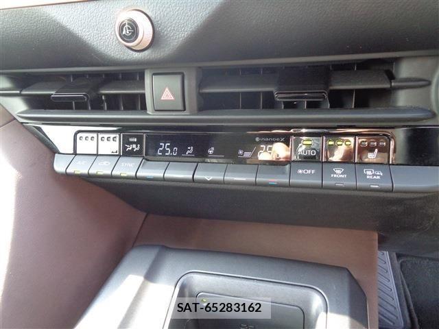 Toyota Crown Crossover 2023-10 8313841-23