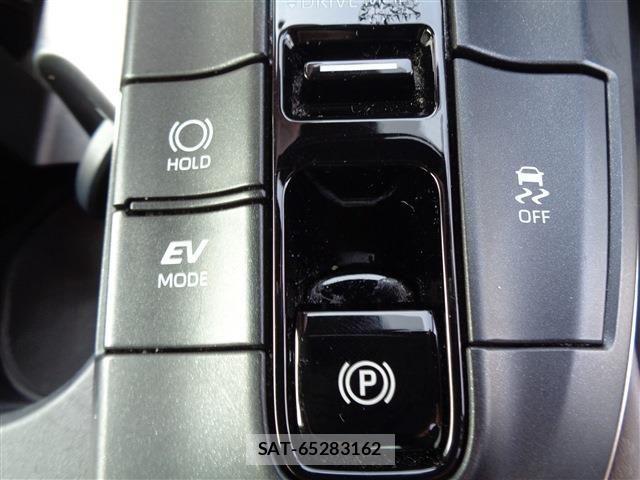 Toyota Crown Crossover 2023-10 8313841-28