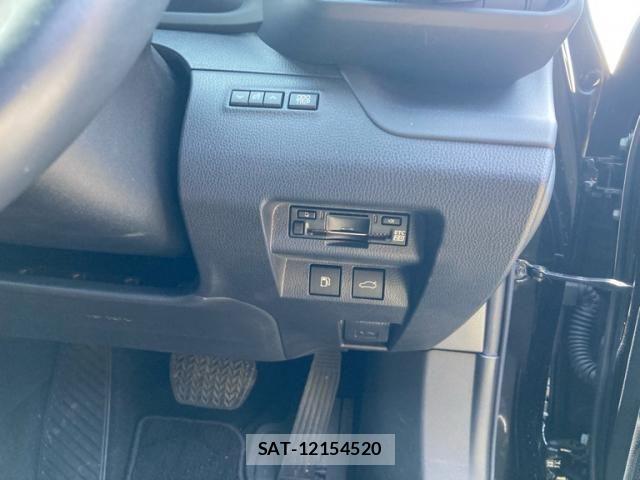 Toyota Crown Crossover 2022-11 8334482-5