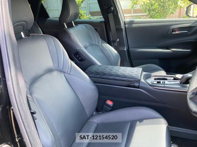 Toyota Crown Crossover 2022-11 8334482-7