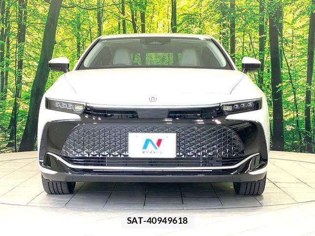Toyota Crown Crossover 2023-09 8334483-13