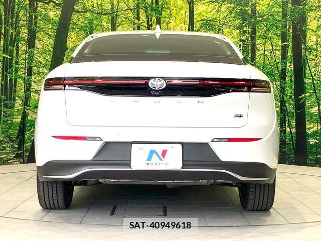 Toyota Crown Crossover 2023-09 8334483-14