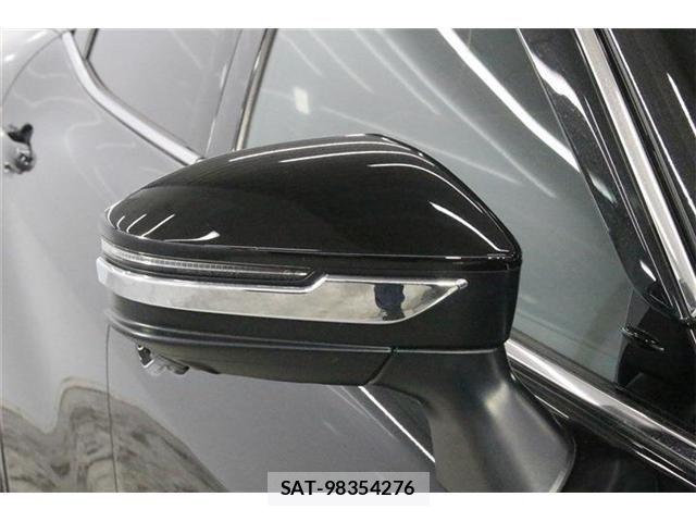 Toyota Crown Crossover 2023-07 8335320-9