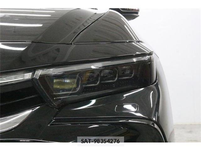 Toyota Crown Crossover 2023-07 8335320-13