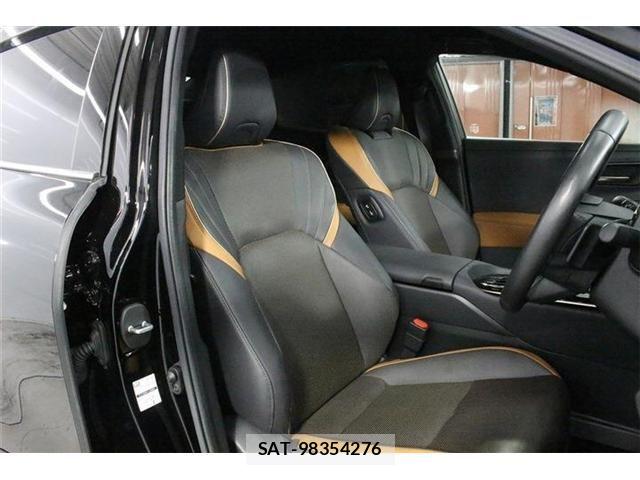 Toyota Crown Crossover 2023-07 8335320-24