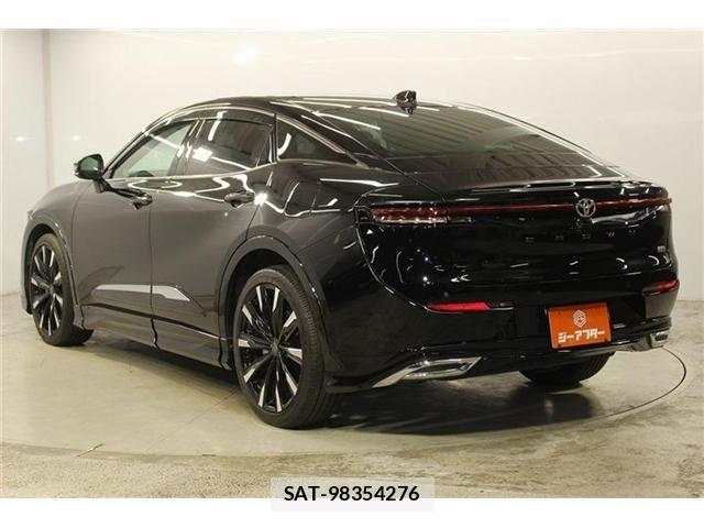 Toyota Crown Crossover 2023-07 8335320-6