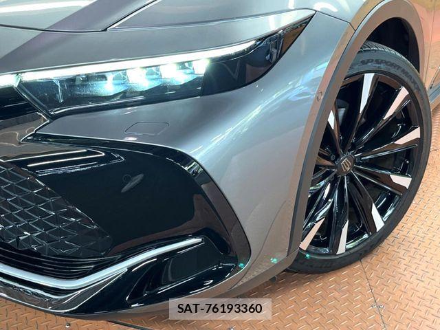 Toyota Crown Crossover 2023-04 8335316-13