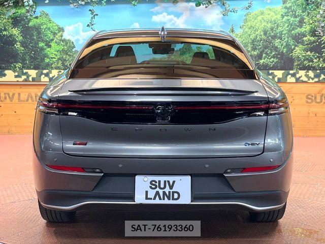 Toyota Crown Crossover 2023-04 8335316-16