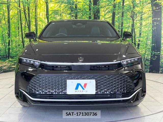 Toyota Crown Crossover 2023-09 8335318-13