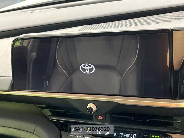 Toyota Crown Crossover 2023-04 8335315-3