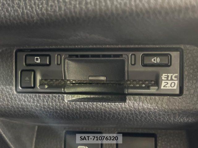 Toyota Crown Crossover 2023-04 8335315-6