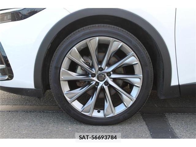 Toyota Crown Crossover 2022-12 8335322-23