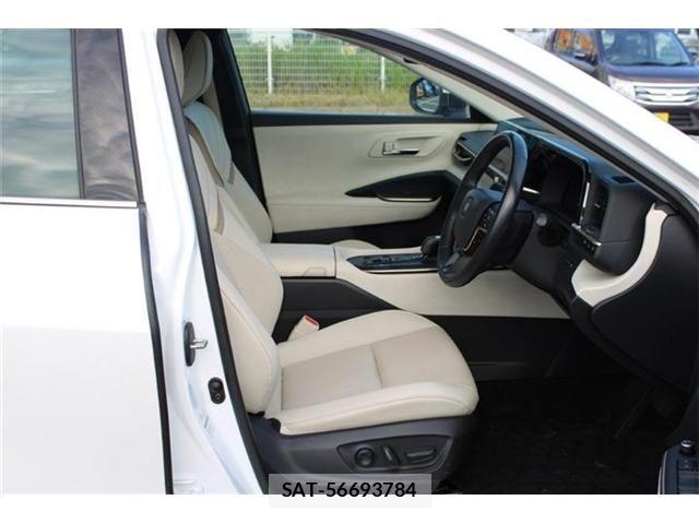 Toyota Crown Crossover 2022-12 8335322-27