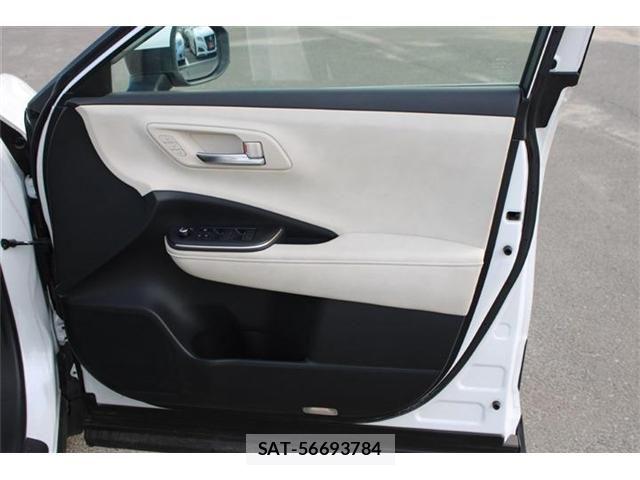 Toyota Crown Crossover 2022-12 8335322-29