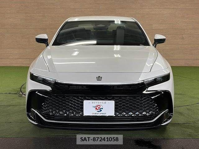 Toyota Crown Crossover 2023-06 8335319-14