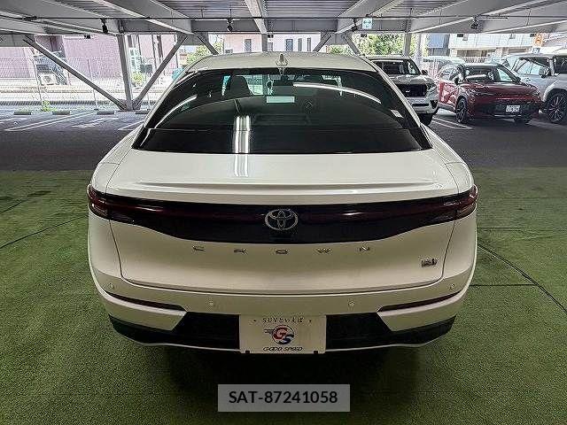 Toyota Crown Crossover 2023-06 8335319-15