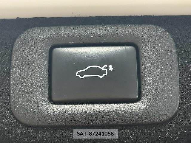 Toyota Crown Crossover 2023-06 8335319-7